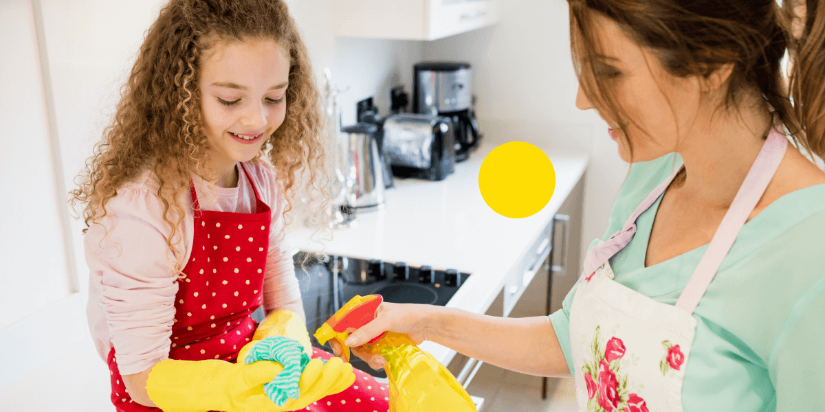 Melindungi Diri dan Lingkungan Saat Menggunakan Produk Kimia di Rumah